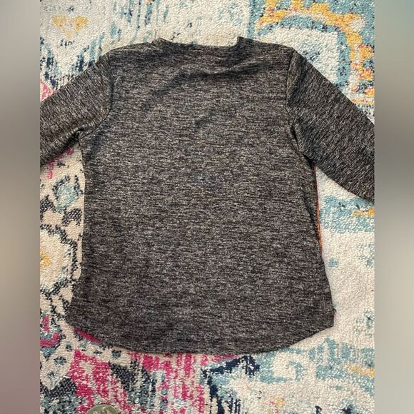 Thomas & Olivia Halloween V-Neck Top L - Picture 4 of 6